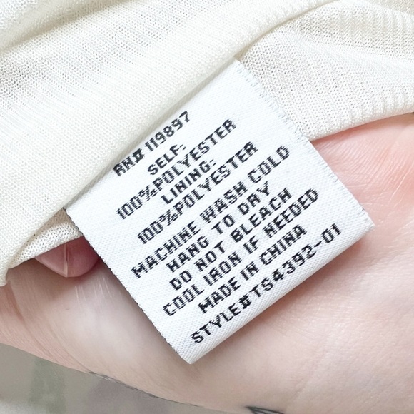 New with Tags Collective Concepts Women’s Floral Wrap Style Short Sleeve Blouse - Picture 16 of 16